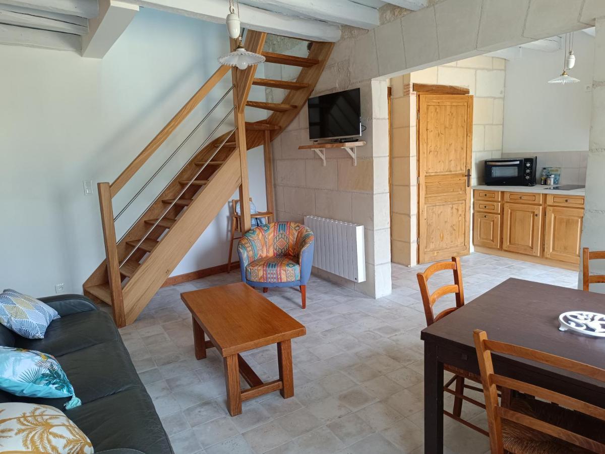Gite De La Grand Maison Le Noyer Seigy ภายนอก รูปภาพ